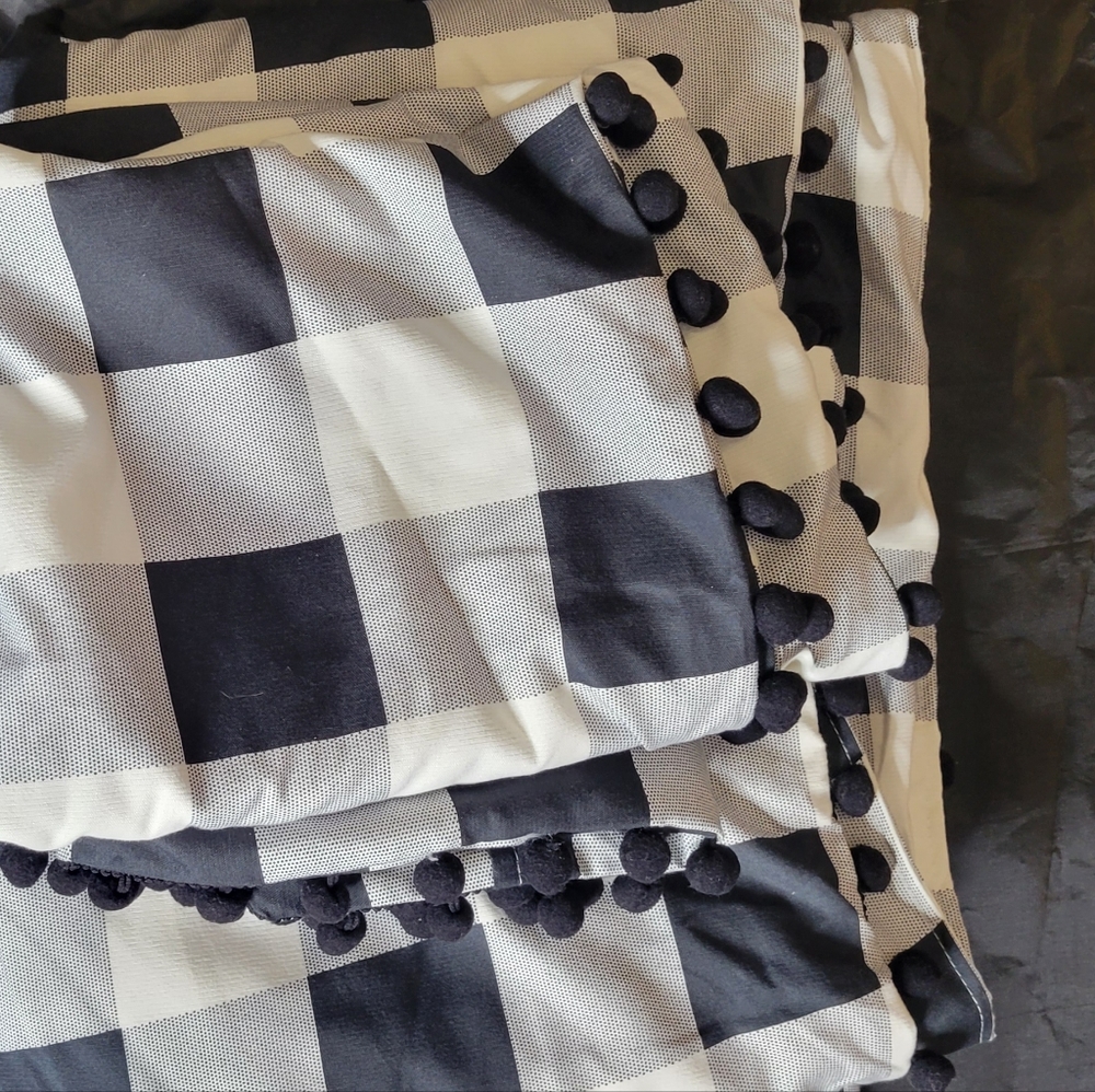 Buffalo check pom pom duvet cover 3pcs set